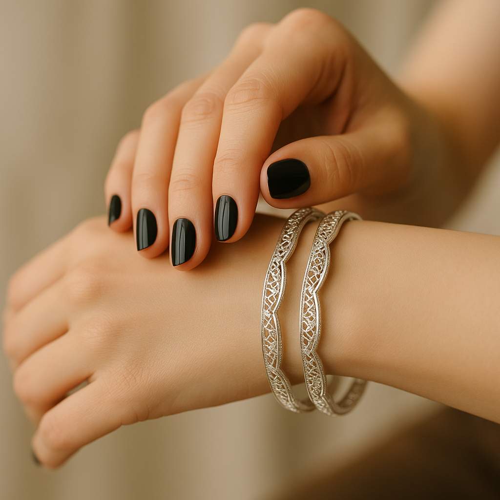 Elegant Silver Zarkan Bangles