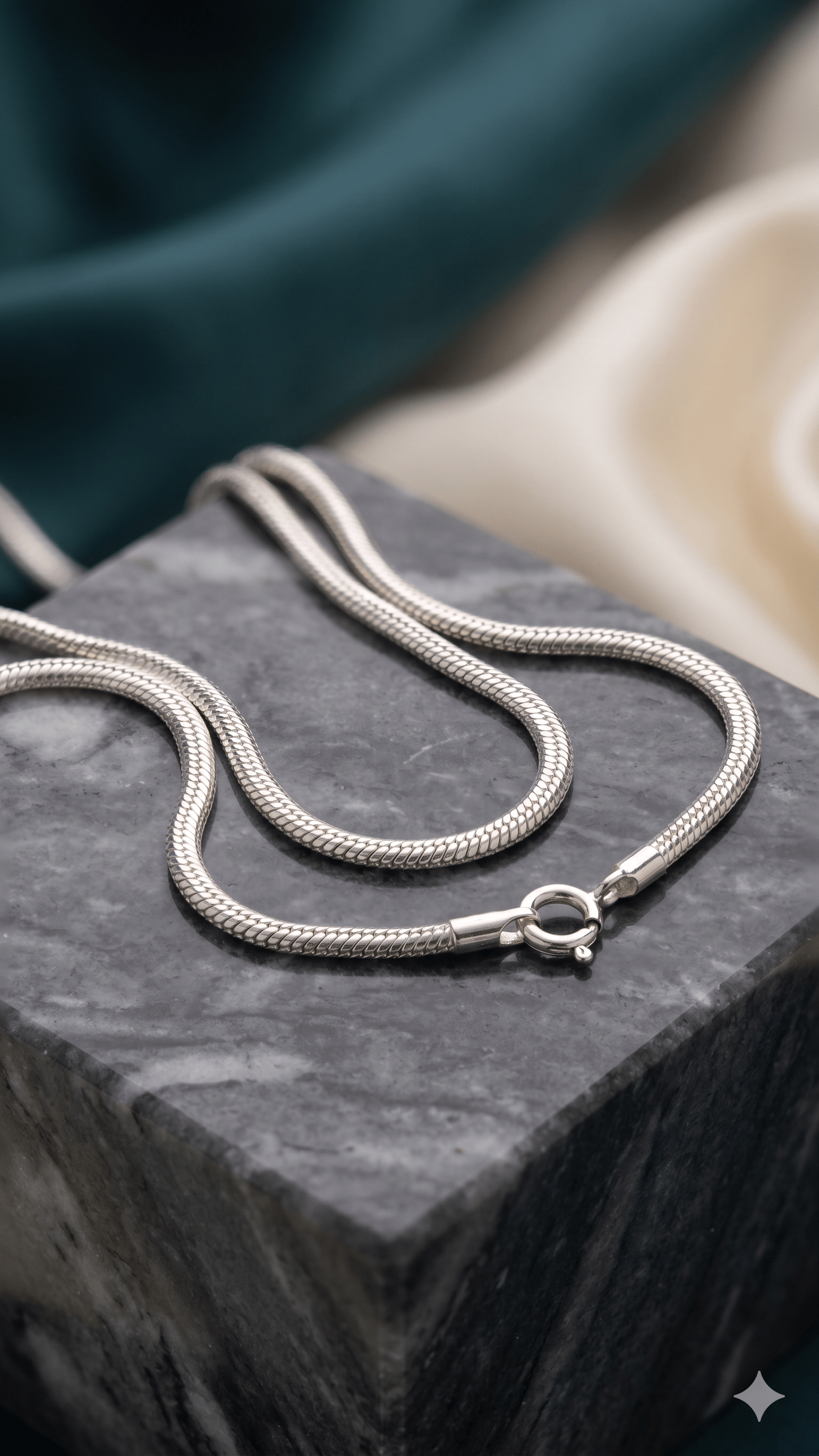 925 Sterling Silver Rounded Wheat Chain Necklace - Image 2
