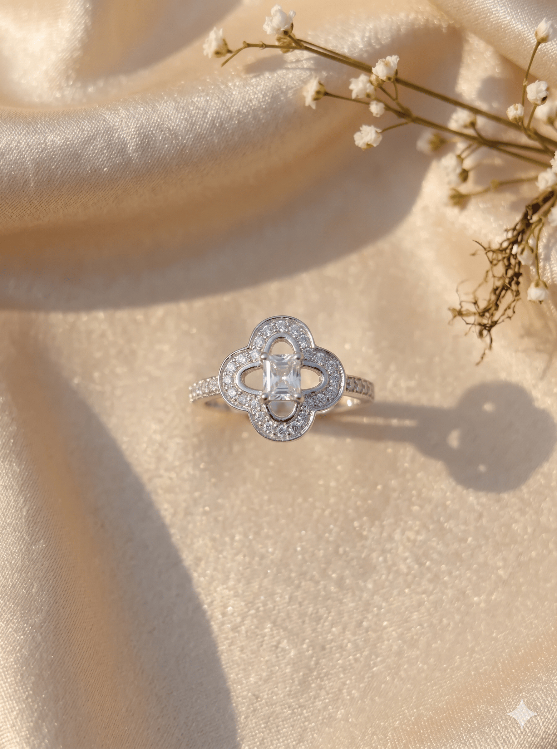Elegant Silver Ring - Image 3
